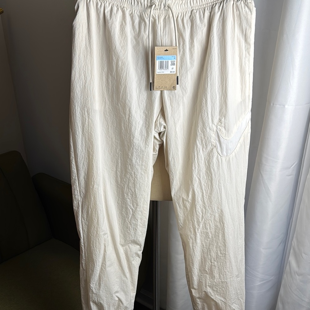 New With Tags Nike Cream Joggers with Relaxed Fit and Drawstring Waist